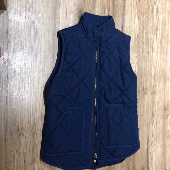 J Crew Quilted Vest - Picture 1 of 4